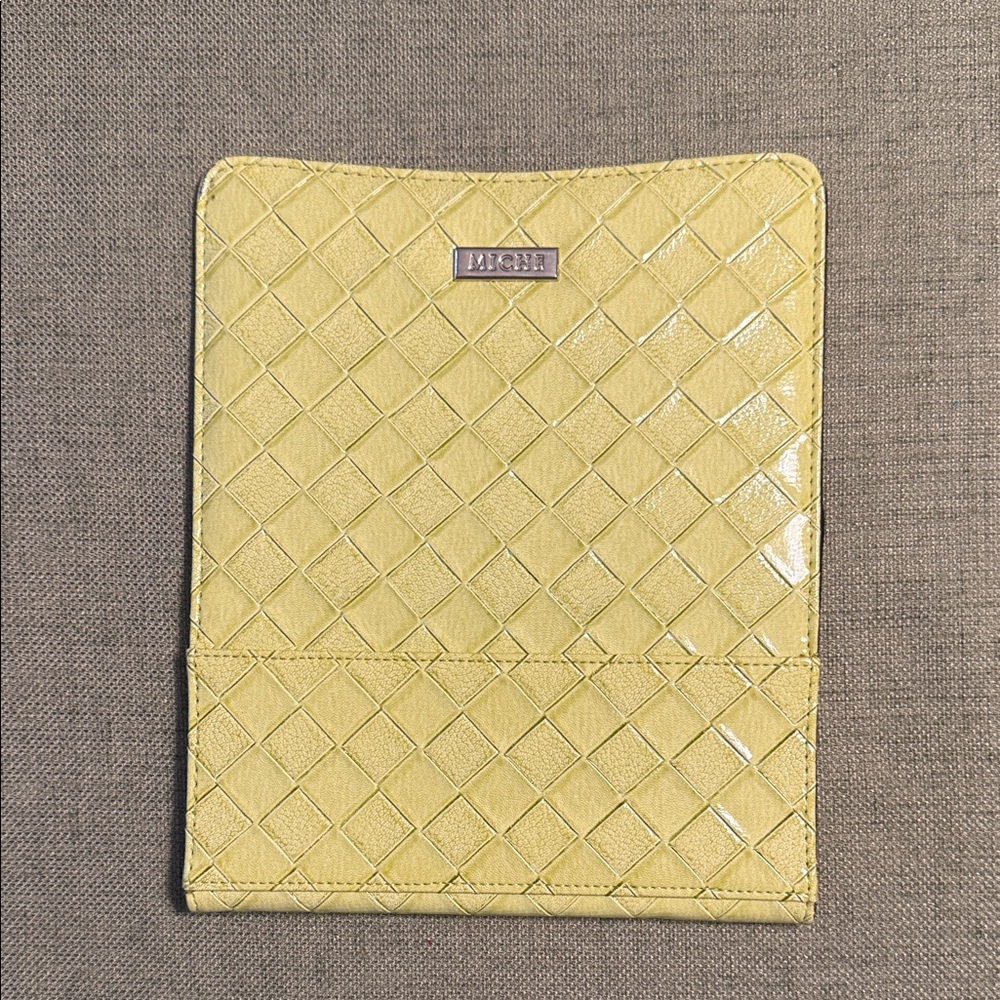 Miche Yellow/green Textured Petite shell. Name - Cami